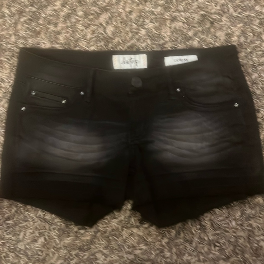 Daytrip Capricorn Short Size 28 Lightweight (Cotton, Polyester,Viscose,&Spandex)